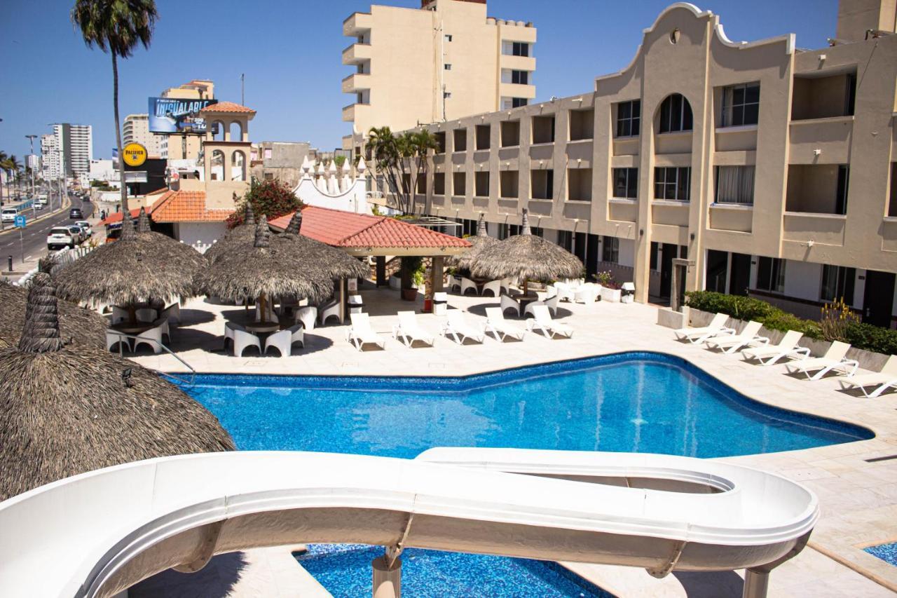Hotel Sands Arenas Mazatlán Exterior foto